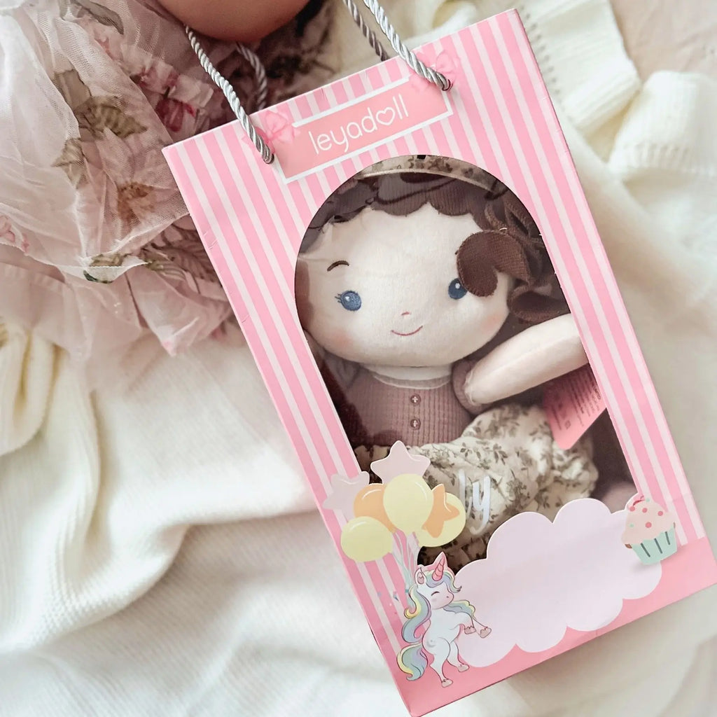 Personalized Little Miss Posy Mae - Modern Doll Accessory Set