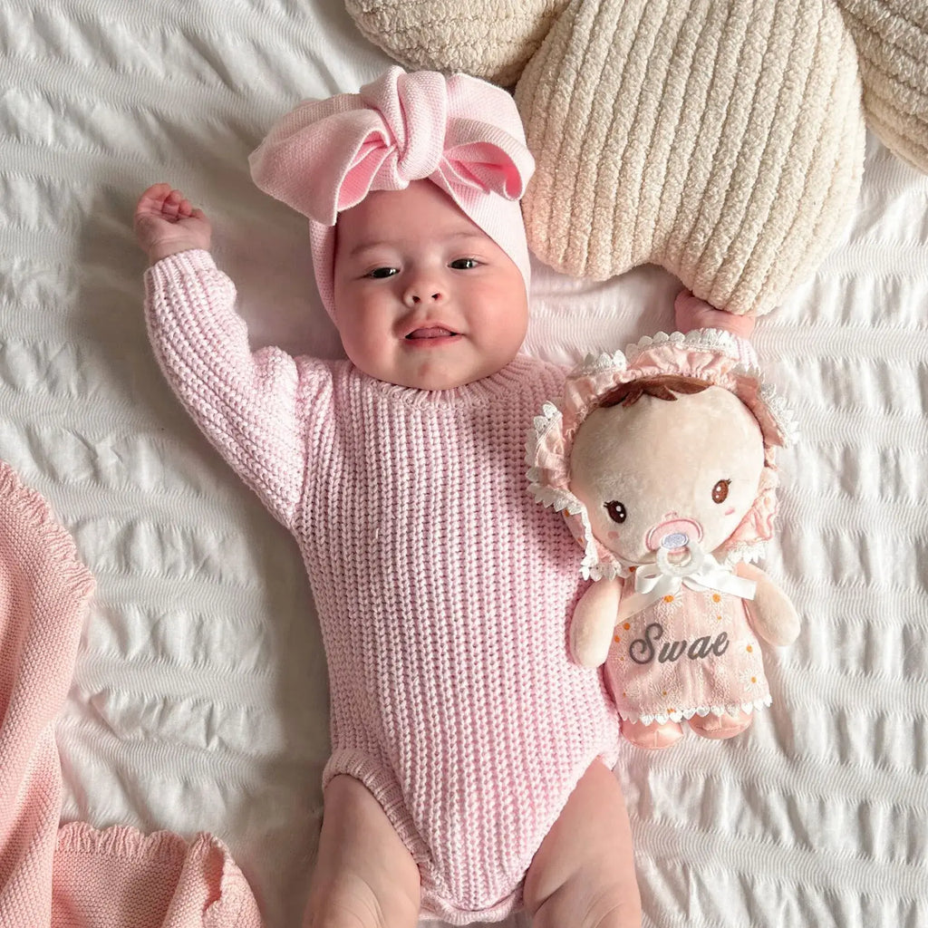 Personalized Daisy Baby Girl - Adorable Doll Gift Set